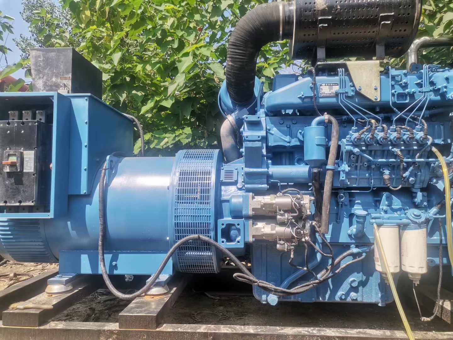 淄博详细说明降低 800kW 柴油发电机输出电流波动的方法